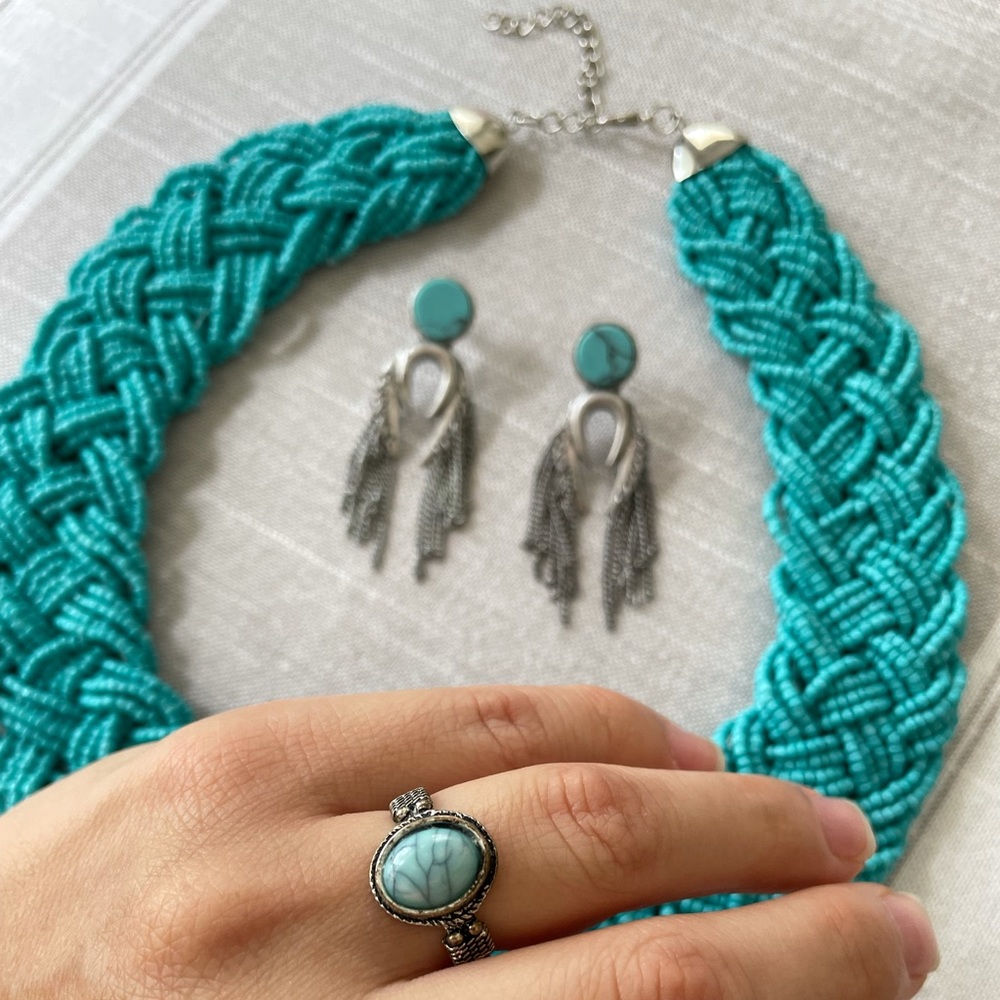 Turquoise Jewelry Set - Picture 3 of 6
